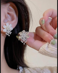Blooming Elegance: ZJX-162 Korean Flower Pearl Earrings