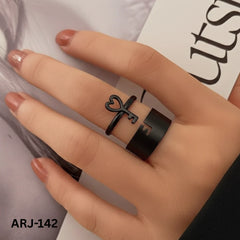 ARJ-142 Lock & Key Statement Ring – Secure Your Style