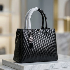 High-Quality Imported Synthetic Leather Bag – Durable Stylish Everyday Carry | Sleek Black 🖤💼