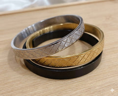 The Architect’s Cuff: Premium Unisex Geometric Bangle Bracelet – 18K Gold, Silver & Matte Black Stainless Steel